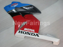 Bild in der Galerieansicht laden, Red and White Blue MOTUL - CBR1000RR 04-05 Fairing Kit