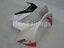 Laden Sie das Bild in den Galerie-Viewer, Red and White Factory Style - CBR 929 RR 00-01 Fairing Kit -