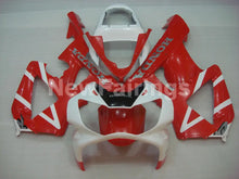 Laden Sie das Bild in den Galerie-Viewer, Red and White Factory Style - CBR 929 RR 00-01 Fairing Kit -