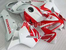 Laden Sie das Bild in den Galerie-Viewer, Red and White Factory Style - CBR600RR 05-06 Fairing Kit -