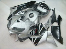 Laden Sie das Bild in den Galerie-Viewer, Silver and Black Factory Style - CBR600RR 05-06 Fairing Kit