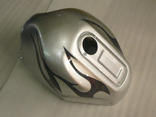 Laden Sie das Bild in den Galerie-Viewer, Silver and Black Flame - NINJA ZX-12R 02-04 Fairing Kit