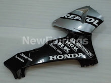 Laden Sie das Bild in den Galerie-Viewer, Silver and Black Repsol - CBR600RR 05-06 Fairing Kit