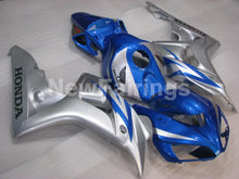 Laden Sie das Bild in den Galerie-Viewer, Silver and Blue Factory Style - CBR1000RR 06-07 Fairing Kit