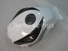 Laden Sie das Bild in den Galerie-Viewer, White and Black Factory Style - CBR600RR 03-04 Fairing Kit -