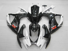 Laden Sie das Bild in den Galerie-Viewer, White and Black Factory Style - GSX-R600 06-07 Fairing Kit