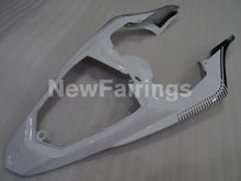 Laden Sie das Bild in den Galerie-Viewer, White Black Scorpion - YZF-R1 09-11 Fairing Kit - Vehicles