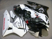 Laden Sie das Bild in den Galerie-Viewer, White and Black Skull - CBR600RR 05-06 Fairing Kit -