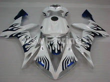 Laden Sie das Bild in den Galerie-Viewer, White and Blue Flame - YZF-R1 04-06 Fairing Kit - Vehicles