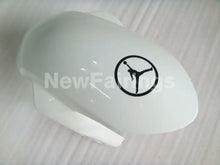 Laden Sie das Bild in den Galerie-Viewer, White and Green Jordan - GSX-R600 06-07 Fairing Kit -
