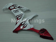 Laden Sie das Bild in den Galerie-Viewer, White and Red Flame - YZF-R1 04-06 Fairing Kit - Vehicles &amp;
