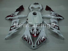 Laden Sie das Bild in den Galerie-Viewer, White and Red Flame - YZF-R1 04-06 Fairing Kit - Vehicles &amp;