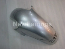 Laden Sie das Bild in den Galerie-Viewer, White and Silver Repsol - CBR 1100 XX 96-07 Fairing Kit -