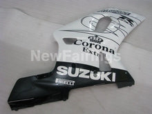 Bild in der Galerieansicht laden, White and Black Corona - GSX-R600 01-03 Fairing Kit