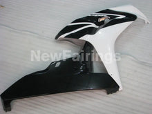 Bild in der Galerieansicht laden, White and Black Factory Style - CBR1000RR 06-07 Fairing Kit