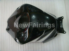 Laden Sie das Bild in den Galerie-Viewer, White and Black Factory Style - CBR1000RR 08-11 Fairing Kit