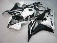 Laden Sie das Bild in den Galerie-Viewer, White and Black Factory Style - CBR600RR 07-08 Fairing Kit -