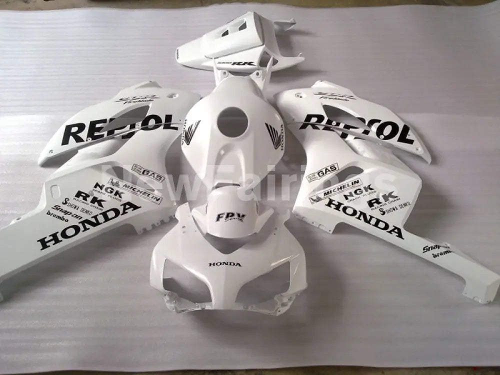 White with black Repsol - CBR1000RR 04-05 Fairing Kit