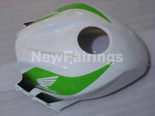 Laden Sie das Bild in den Galerie-Viewer, White Green and Black HANN Spree - CBR600RR 07-08 Fairing Kit