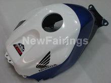 Laden Sie das Bild in den Galerie-Viewer, White Red and Blue Factory Style - CBR600RR 05-06 Fairing Kit