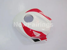 Laden Sie das Bild in den Galerie-Viewer, White and Red Factory Style - CBR600RR 09-12 Fairing Kit
