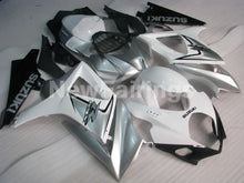 Laden Sie das Bild in den Galerie-Viewer, White and Silver Black Factory Style - GSX - R1000 07 - 08