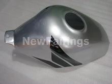 Laden Sie das Bild in den Galerie-Viewer, White and Silver Blue Repsol - CBR600 F2 91-94 Fairing Kit