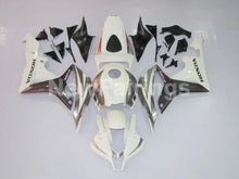 Laden Sie das Bild in den Galerie-Viewer, White and Silver Factory Style - CBR600RR 07-08 Fairing Kit