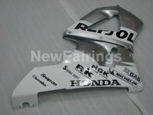 Laden Sie das Bild in den Galerie-Viewer, White and Silver Repsol - CBR 929 RR 00-01 Fairing Kit